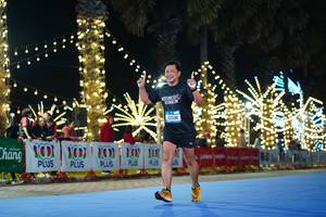 BIB: 100, 1010, 43338
                            <button type="button" onclick="openModal(19620179)" class="btn btn-primary btn-sm float-right btn-popup" data-toggle="modal" data-target=".modal-high-quality">
                        <i class="fas fa-shopping-cart"></i> Add to Cart
                    </button>
                                            <button type="button" onclick="isThisMe(19620179, true)" class="btn btn-success btn-sm float-right btn-popup btn-isme hidden" data-toggle="tooltip" data-placement="bottom" title="นี่คือรูปของคุณใช่ไหม คลิกที่นี่เพื่อเอาเข้าอัลบั้ม">
                        <i class="fas fa-plus"></i> Add to album
                    </button>
                    <button type="button" onclick="isThisMe(19620179, false)" class="btn btn-warning btn-sm float-right btn-popup btn-isnotme hidden">
                        <i class="fas fa-ban"></i> Remove from album
                    </button>